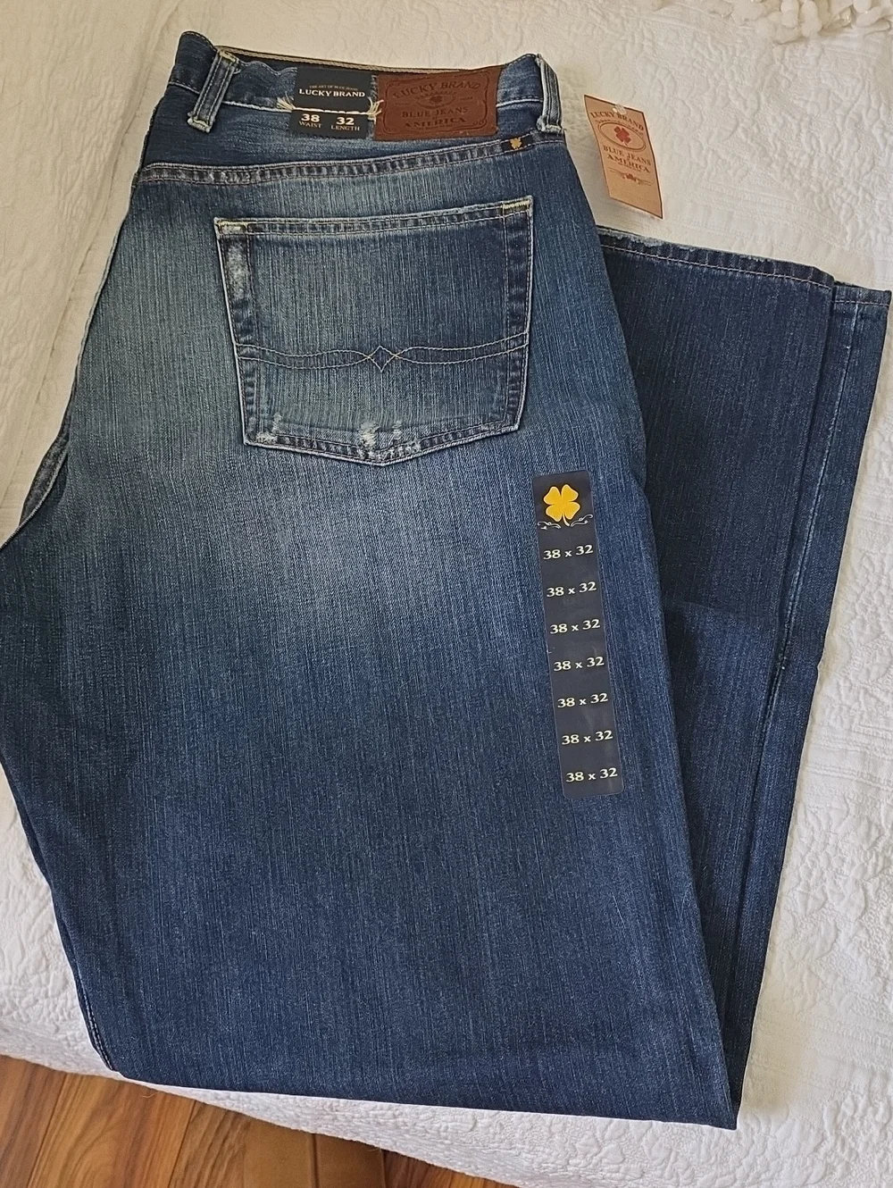 Lucky Brand Men's Bootcut Jeans in Medium Blue Wash